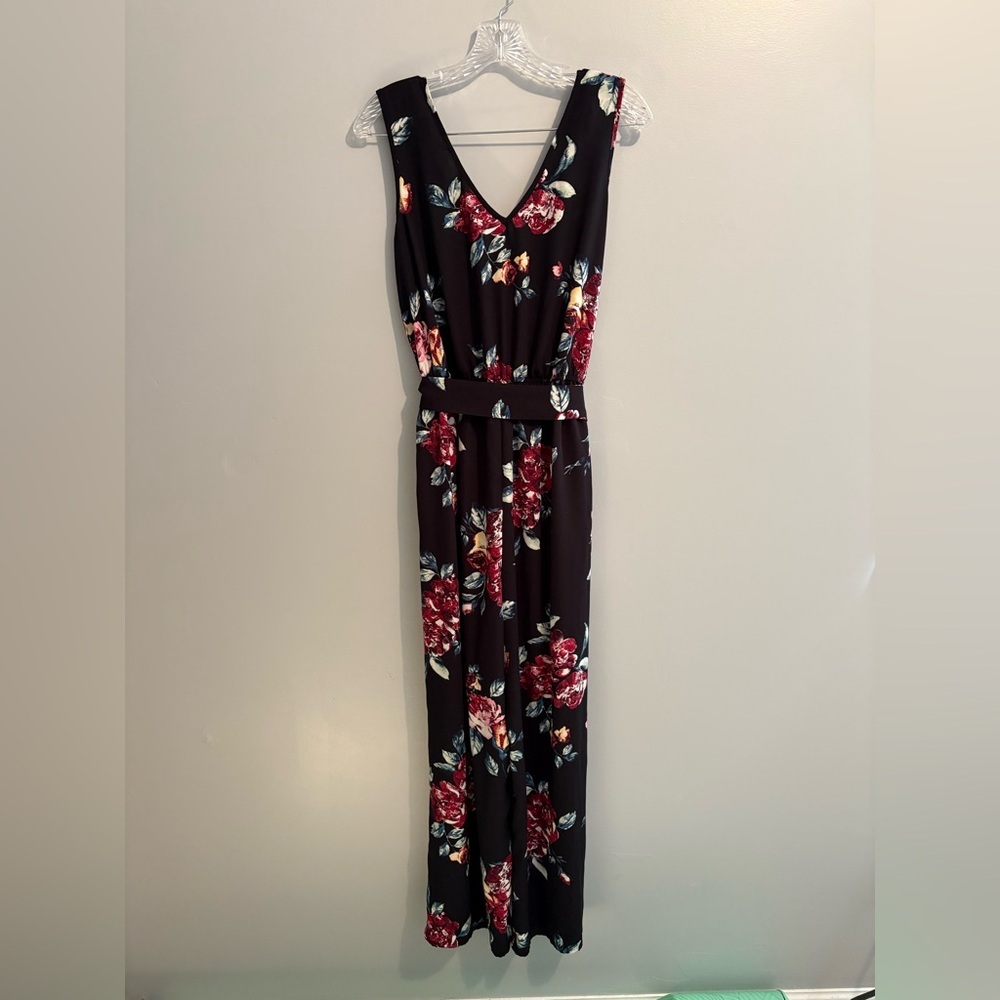 Xhilaration Women's Jumpsuit Large Floral Black Sleeveless V-Neck Button Front - Picture 10 of 16